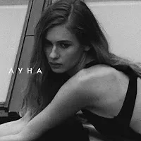 Луна — Sad Dance (Remix) — обложка